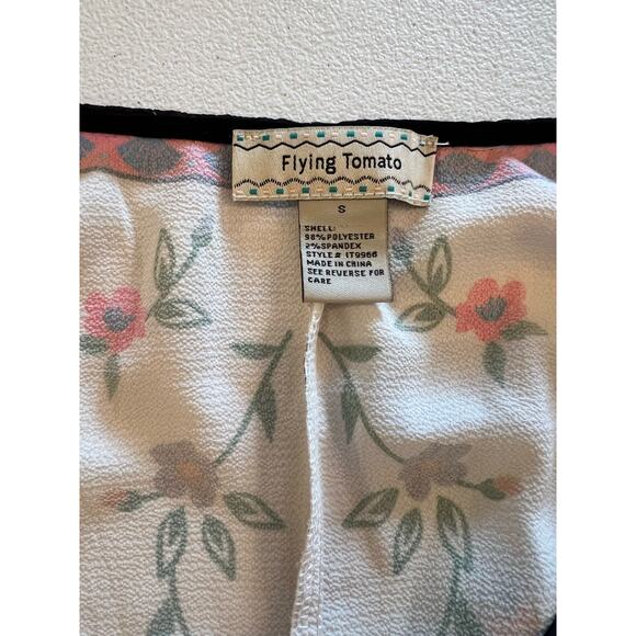 Flying Tomato Cold Shoulder Floral V Neck Size Small Blouse - Picture 3 of 5